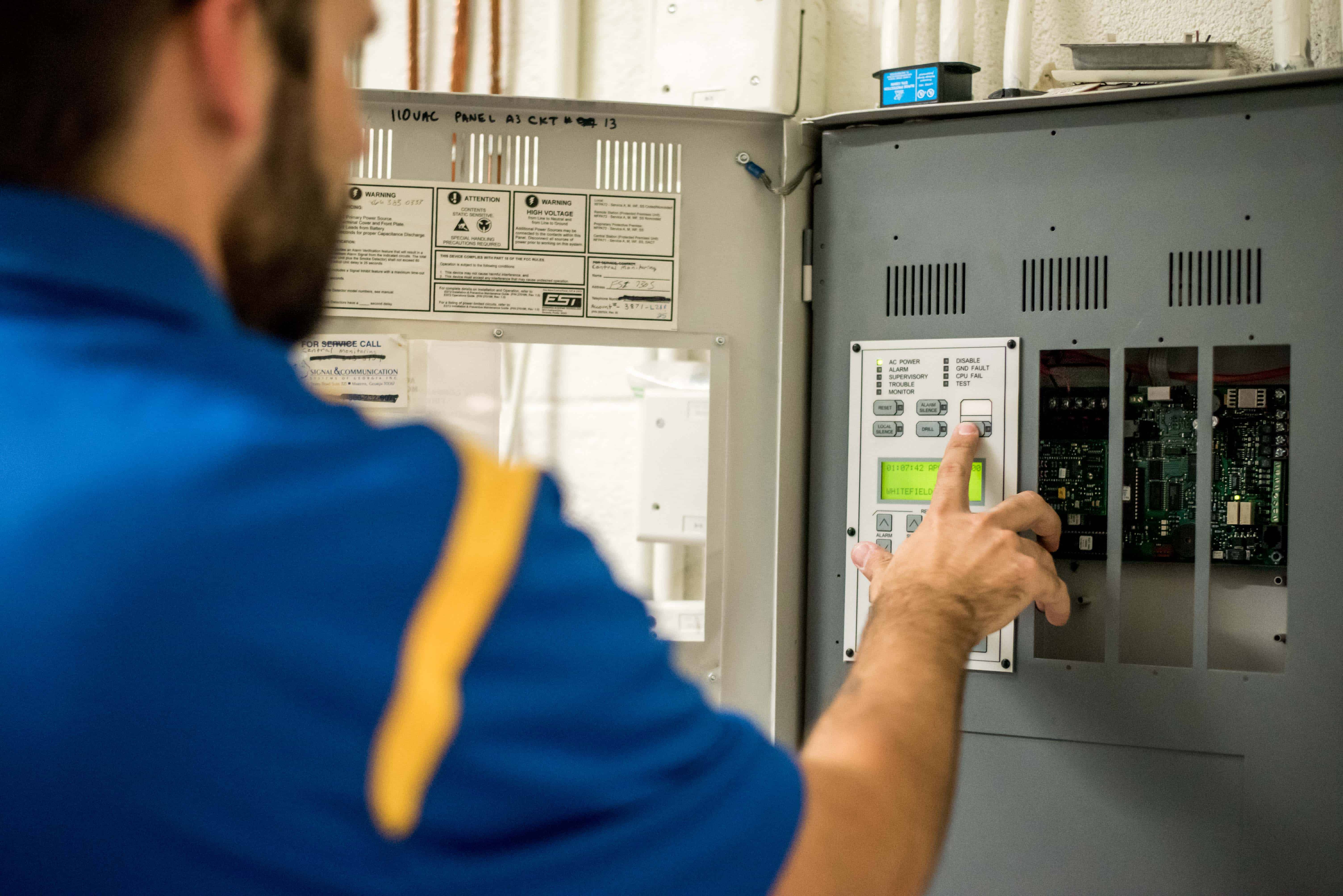 Pengecekan Fungsi Panel Kontrol pada FM200